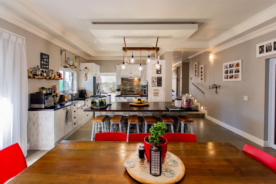 5 Bedroom Property for Sale in Myburgh Park Western Cape